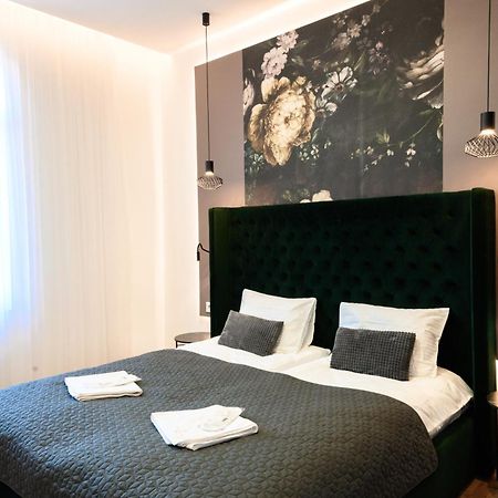 אוזהורוד Luxury Apartments Laborca מראה חיצוני תמונה