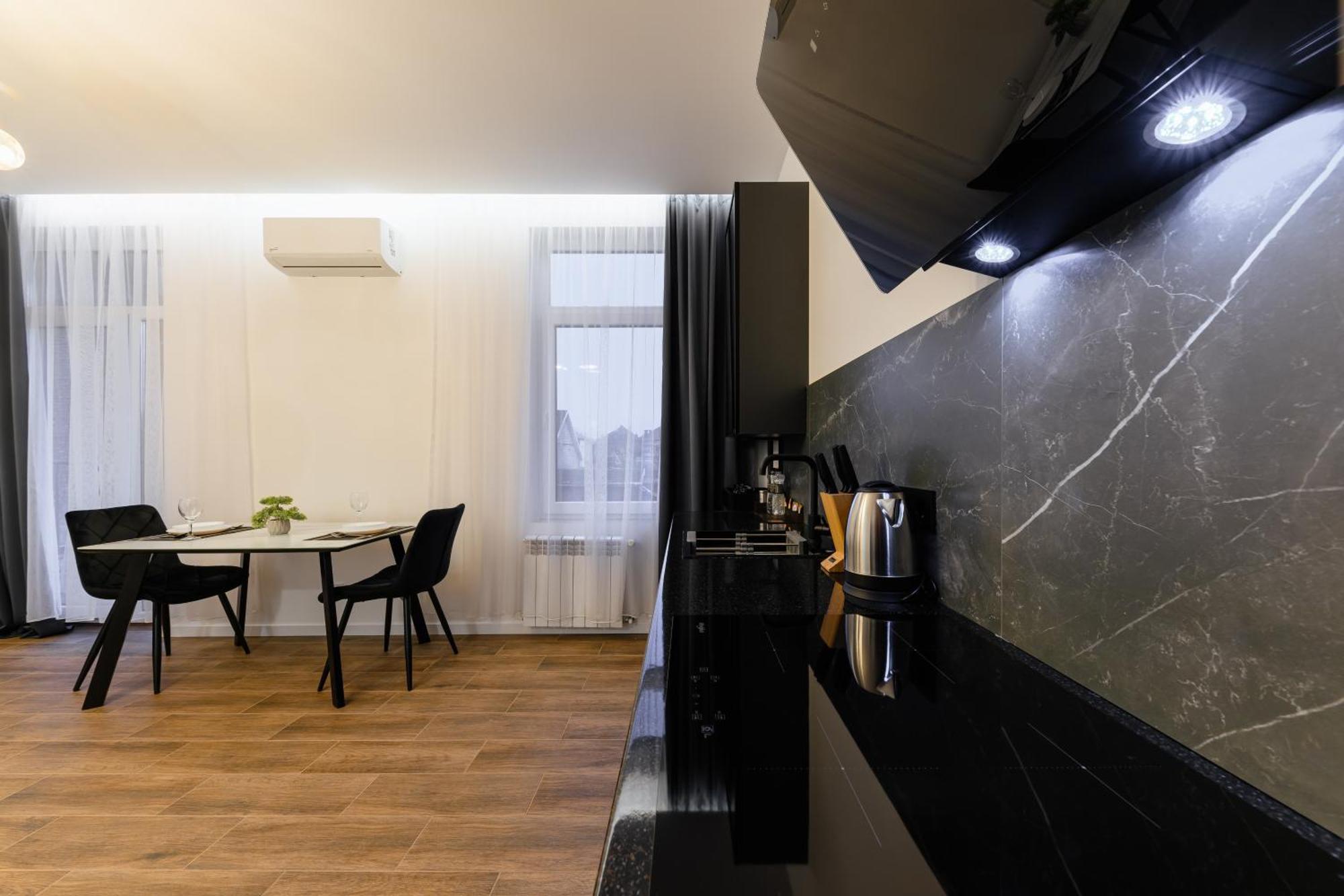 אוזהורוד Luxury Apartments Laborca מראה חיצוני תמונה