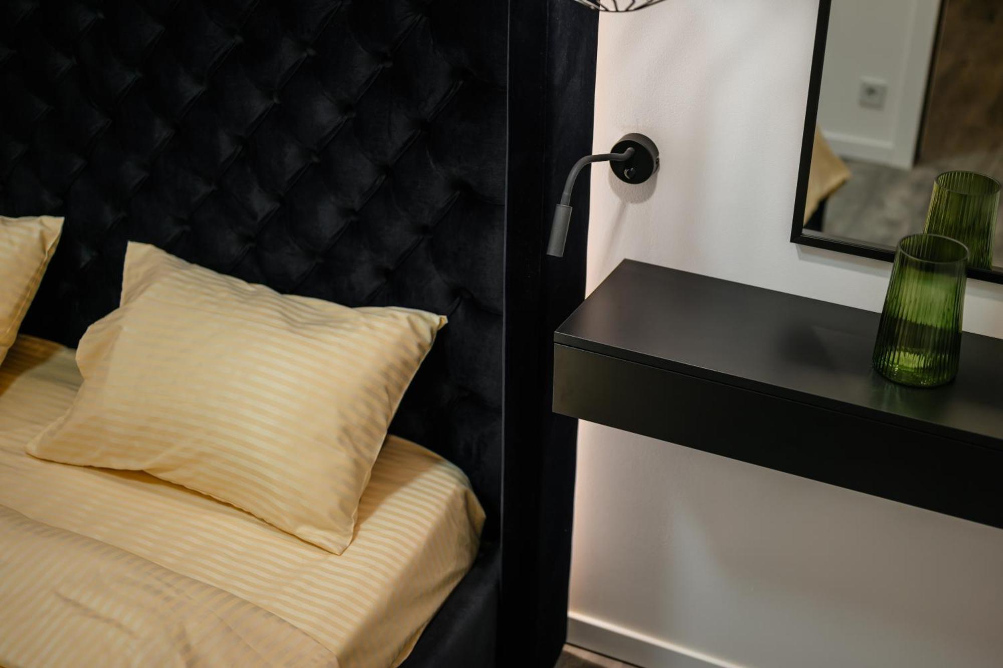 אוזהורוד Luxury Apartments Laborca מראה חיצוני תמונה
